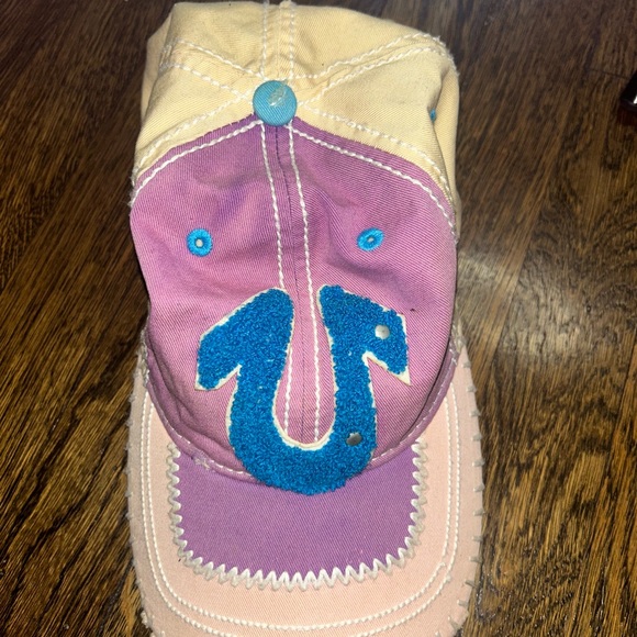 True religion hat - Picture 2 of 9